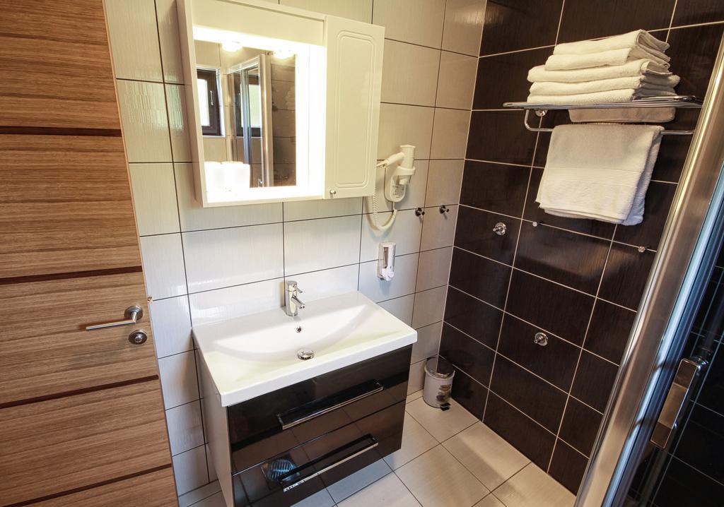 Countryside Apartment Rakovica Εξωτερικό φωτογραφία